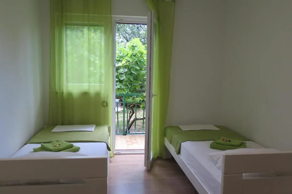 Lilium Apartments Starigrad Paklenica