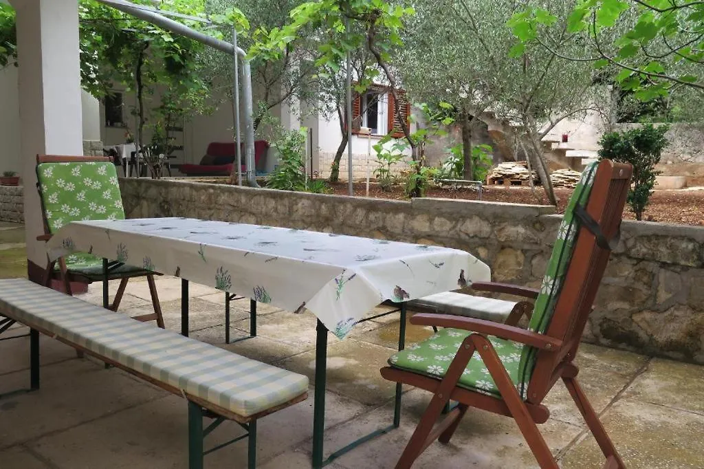 Lilium Apartments Starigrad Paklenica Croatie